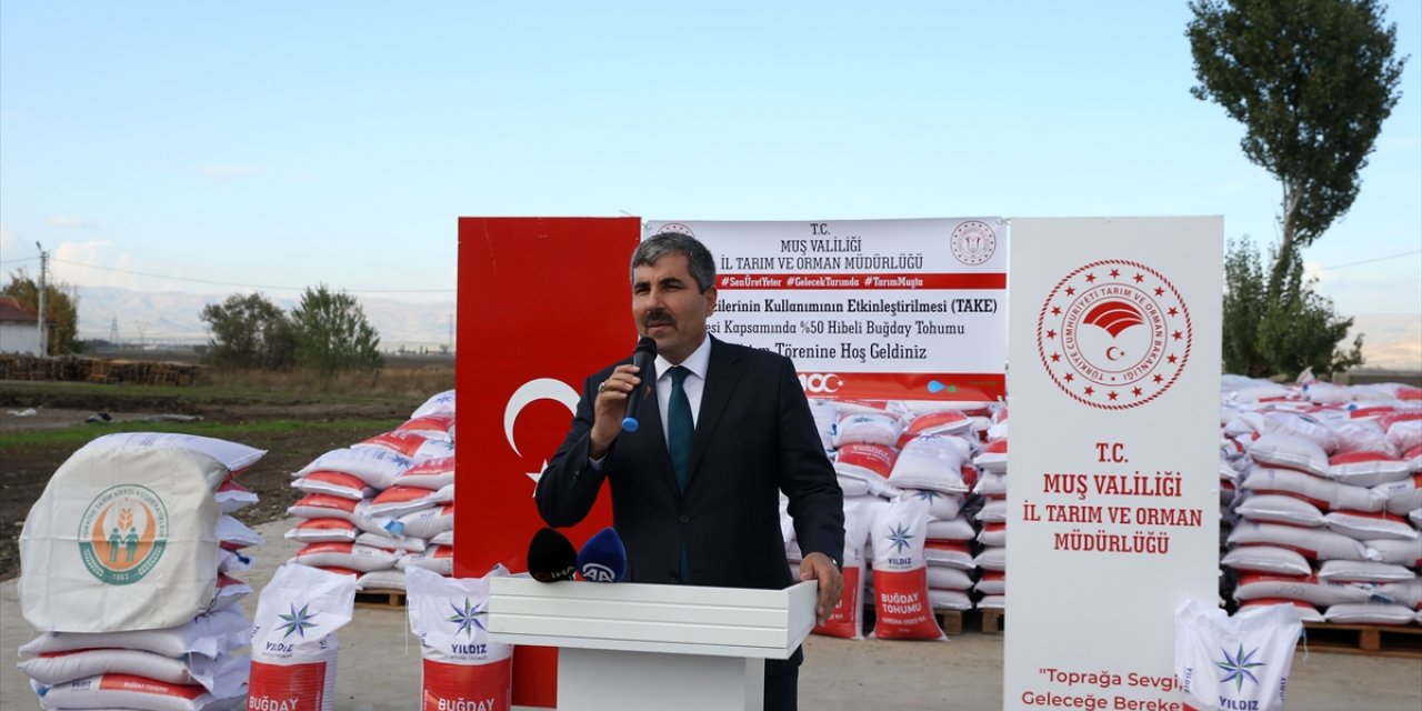 Muş'ta çiftçilere 595 ton sertifikalı buğday tohumunun dağıtımına başlandı