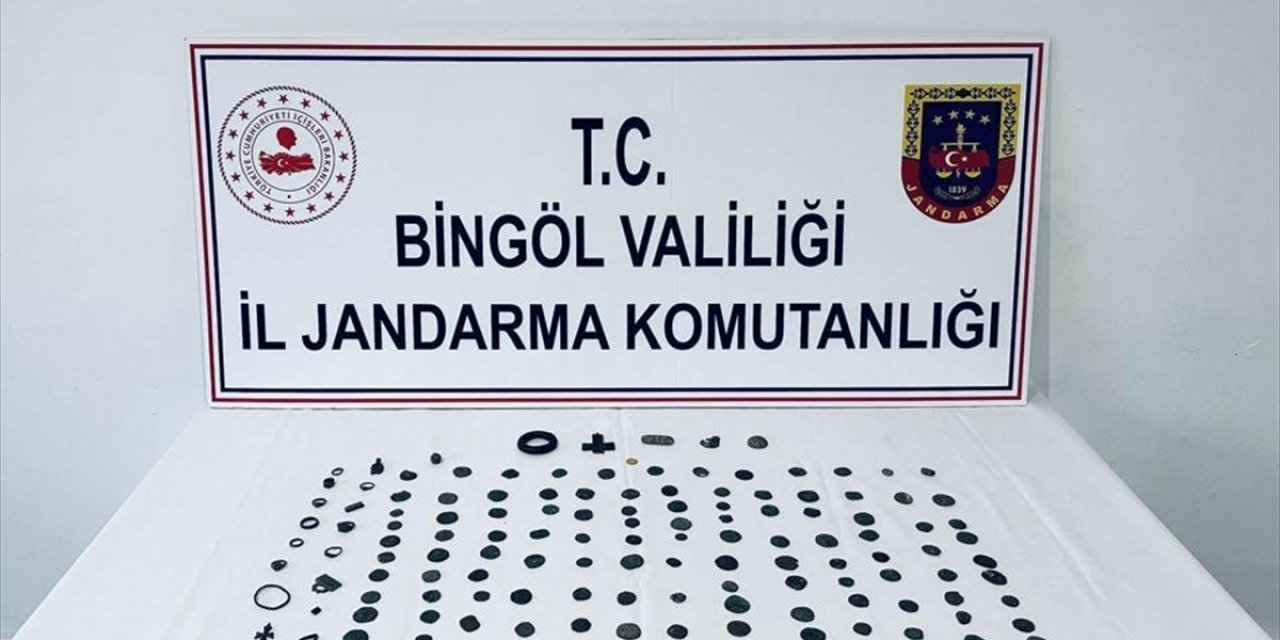 Bingöl'de 132 sikke ele geçirildi