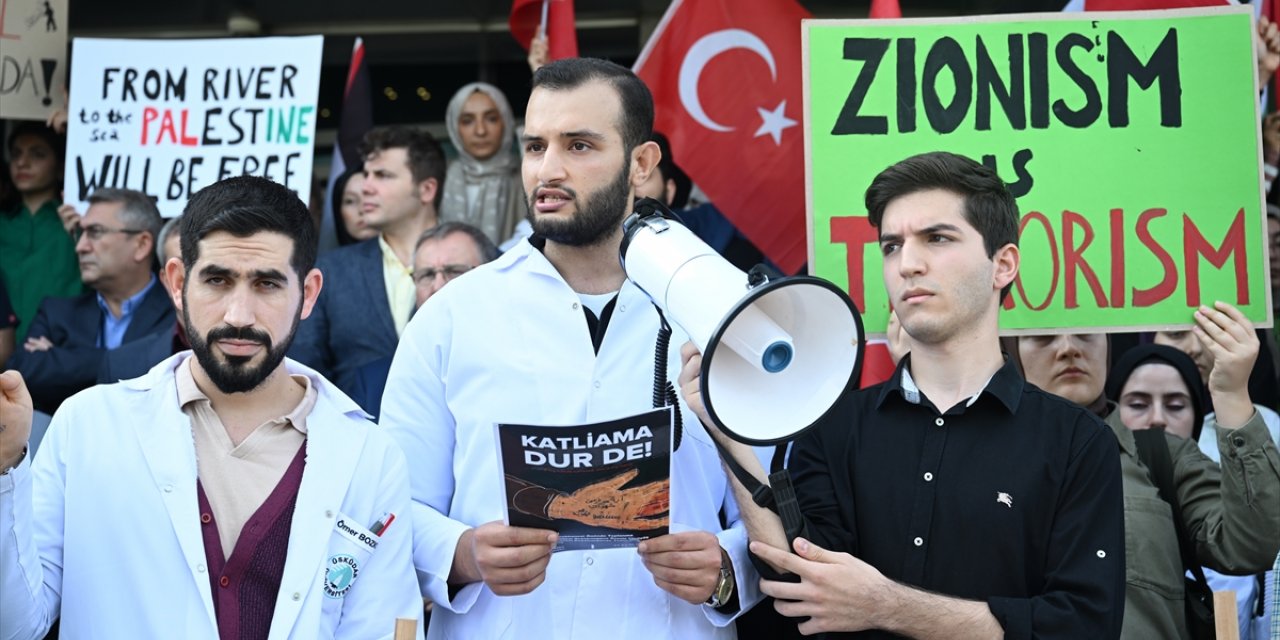 Trakya Üniversitesi öğrencileri İsrail'in Gazze'ye saldırılarını protesto etti