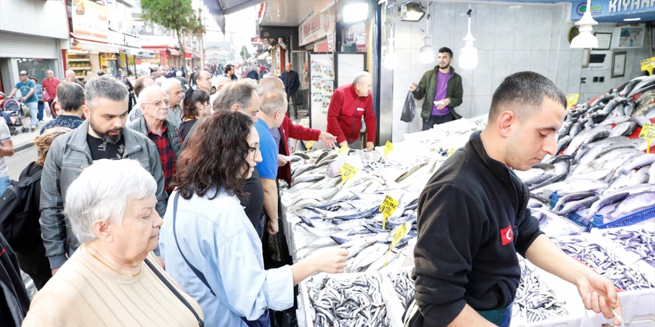 Samsun'da hamsinin kilogram fiyatı 40 liraya kadar geriledi