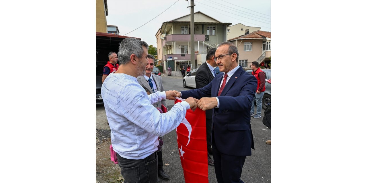 Kocaeli'de Cumhuriyet Bayramı'nda ev ve iş yerleri 220 bin Türk bayrağıyla donatılacak