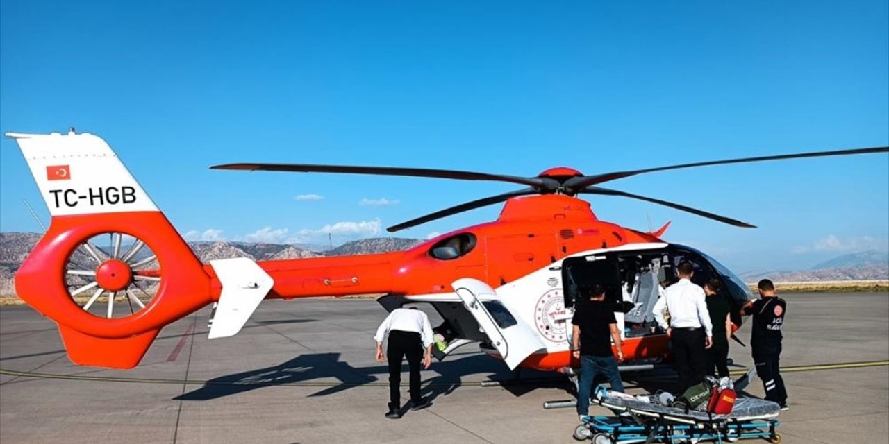 Şırnak’ta ambulans helikopter yüksekten düşen hasta için havalandı