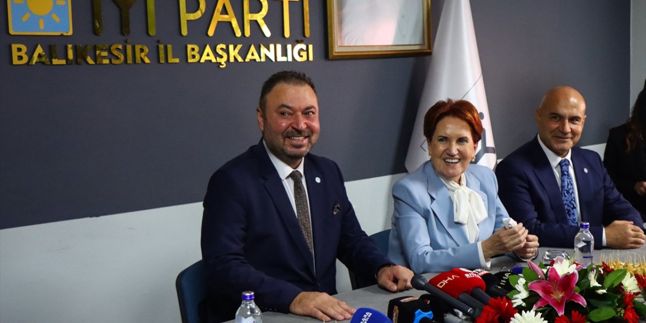 İYİ Parti Genel Başkanı Akşener, partisinin Balıkesir İl Başkanlığını ziyaretinde konuştu: