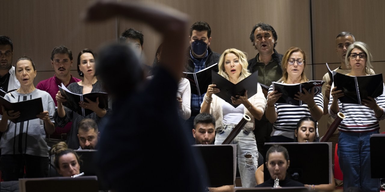 Hacettepe Üniversitesi Senfoni Orkestrası, Cumhuriyet'in 100. yıl coşkusunu CSO'daki özel konserle kutlayacak