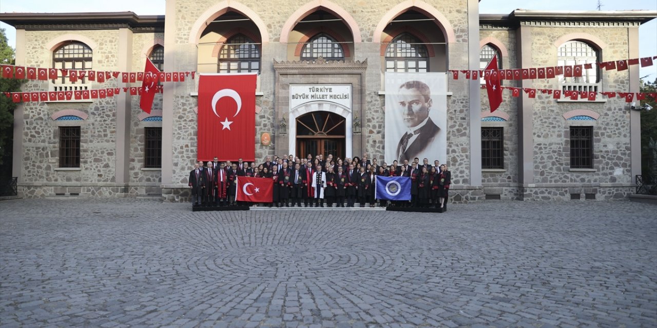 Ankara Üniversitesi Senatosu, üniversitenin kurulma kararının alındığı 2. TBMM Binası'nda toplandı