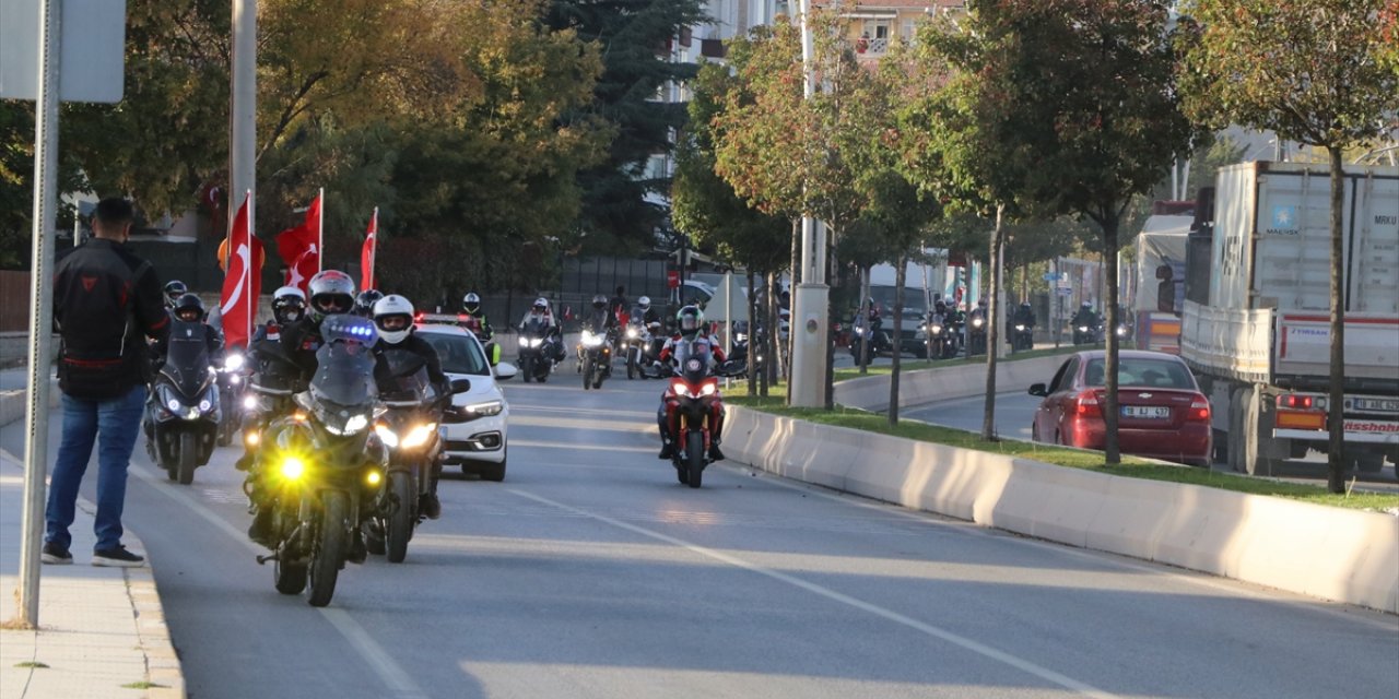 Cumhuriyet'in 100. yılında motorcular "İstiklal Sürüşü" gerçekleştirdi