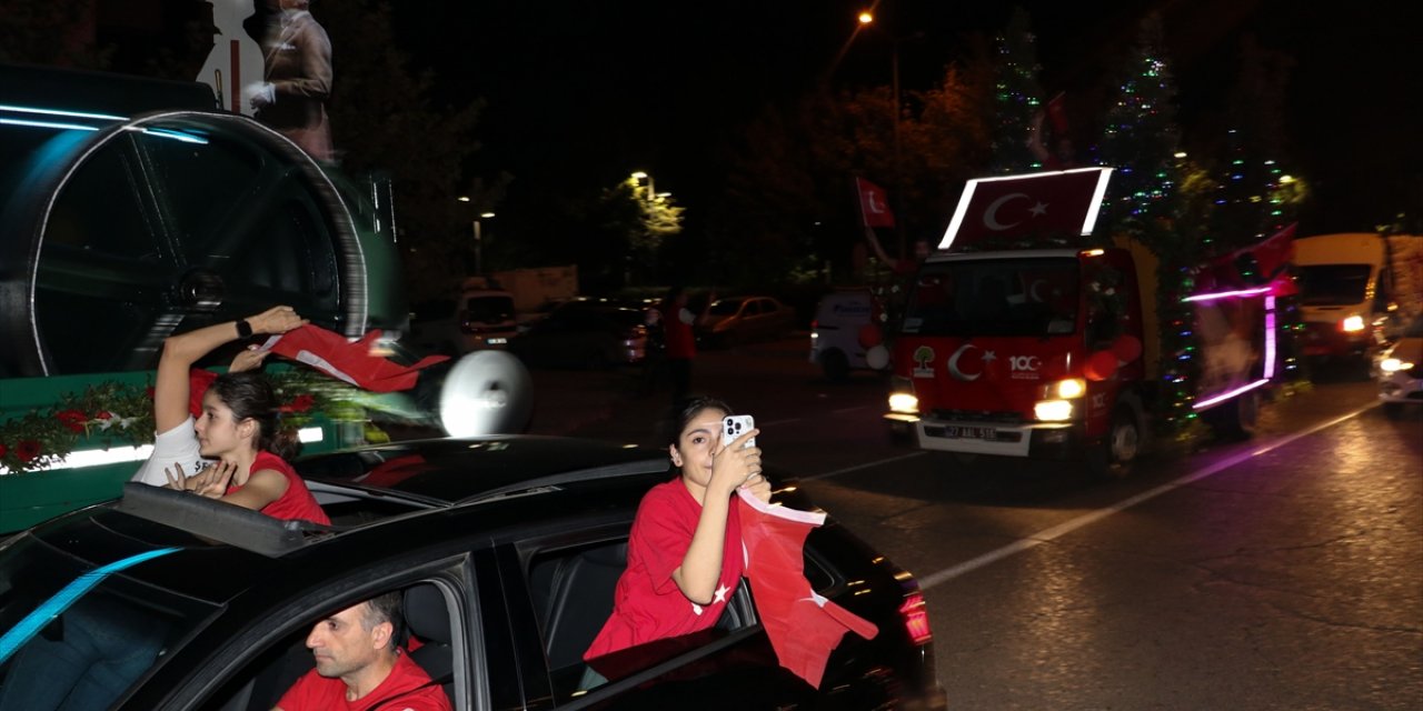 Gaziantep ve çevre illerde Cumhuriyet'in 100. yılı kutlandı