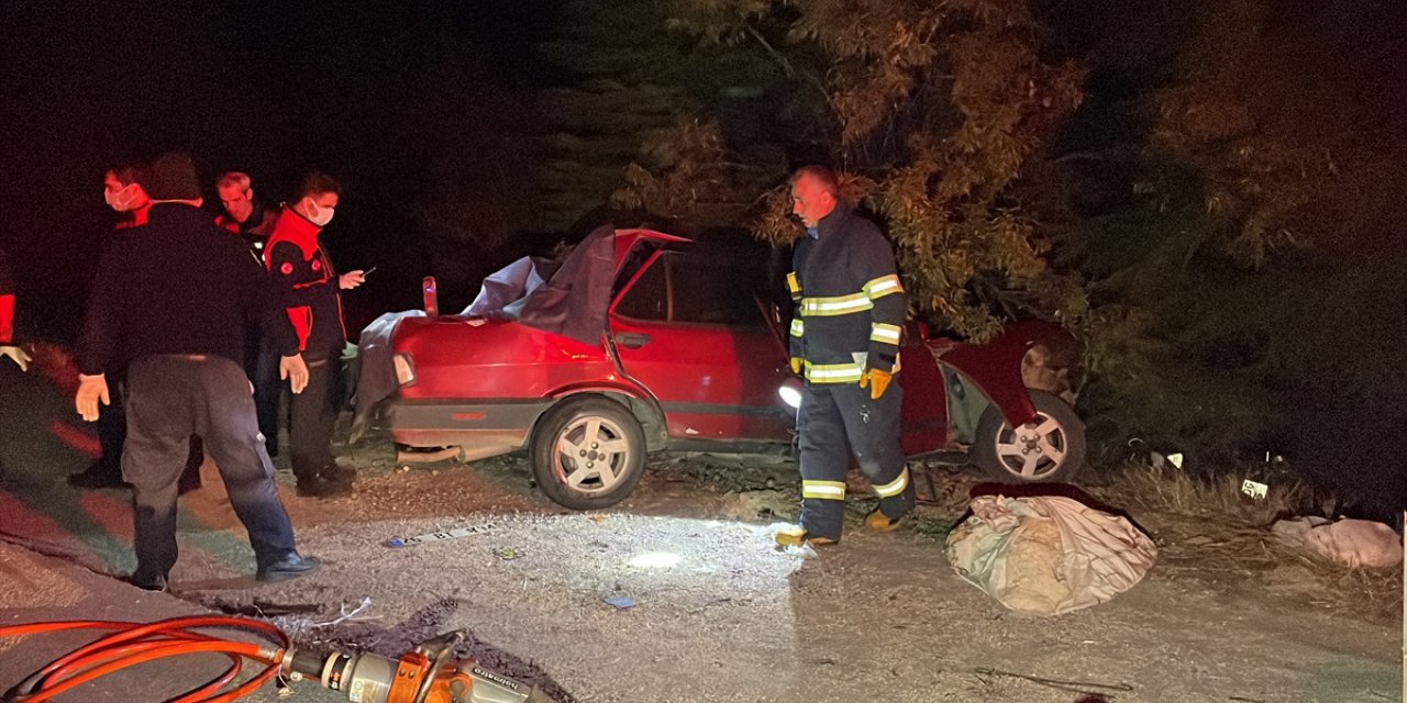 Eskişehir'deki trafik kazasında 2 kişi öldü