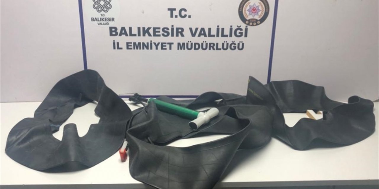 Balıkesir'de 23 düzensiz göçmen yakalandı