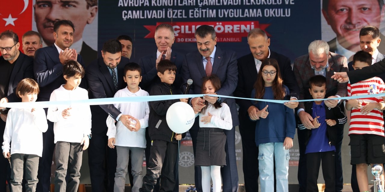 Bakan Tekin, Avrupa Konutları Çamlı Vadi İlkokulu ile Özel Eğitim Uygulama Okulu açılışında konuştu: