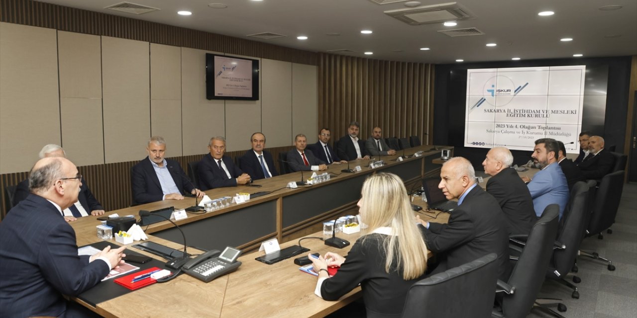 Sakarya'da meslek lisesi mezunlarının istihdamı takip sistemiyle artırılacak