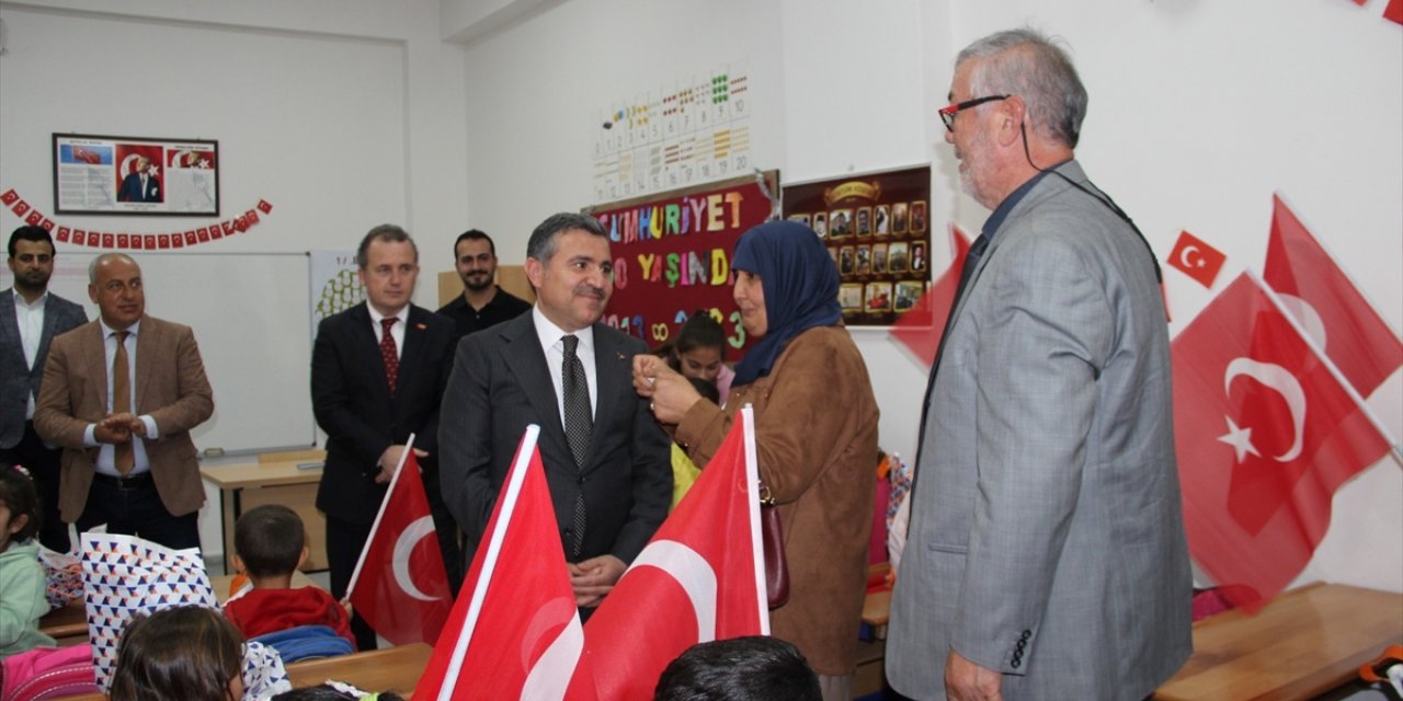 Şırnak'ta şehit olan asker Tarık Tarcan'ın adının yaşatılacağı okul doğum gününde açıldı