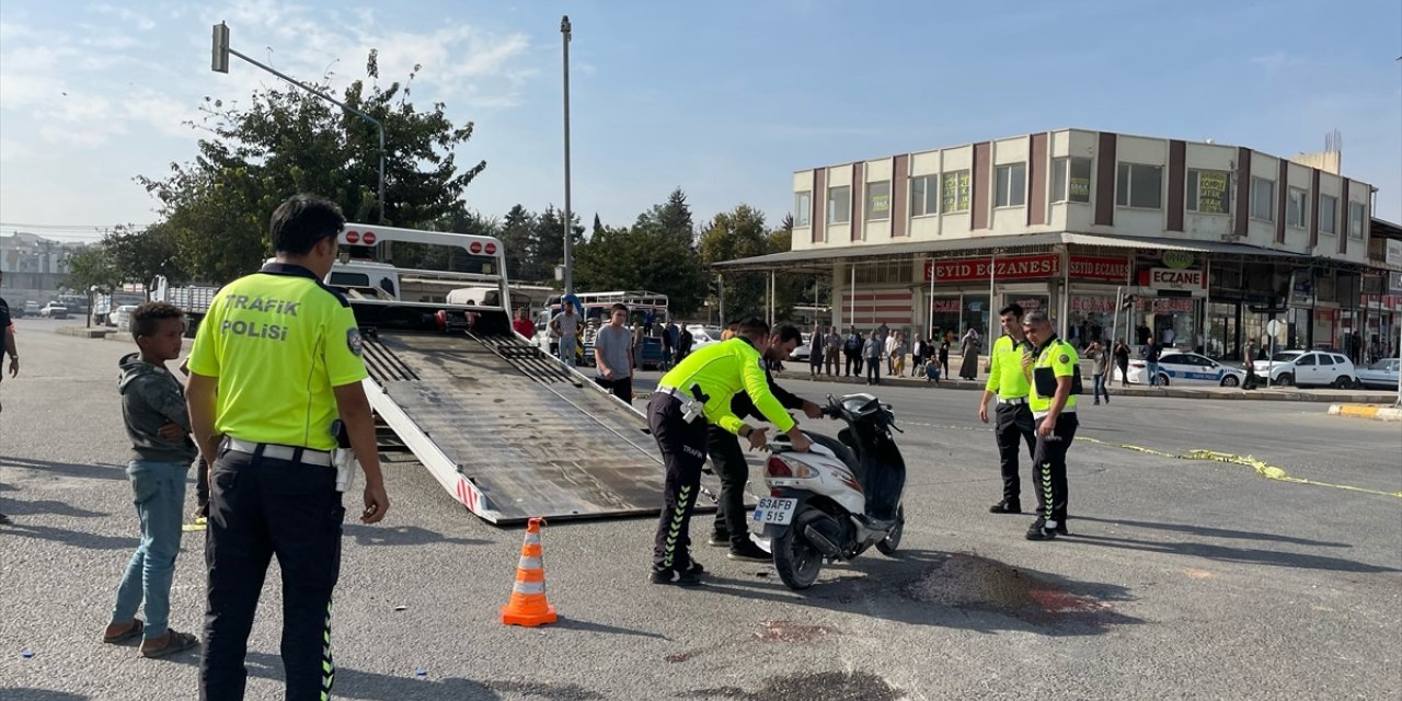 Şanlıurfa'da kamyonun çarptığı motosikletin sürücüsü öldü