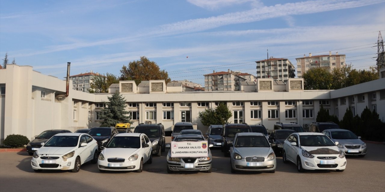 Ankara'da göçmen kaçakçılığı yaptıkları belirlenen 5 kişi tutuklandı