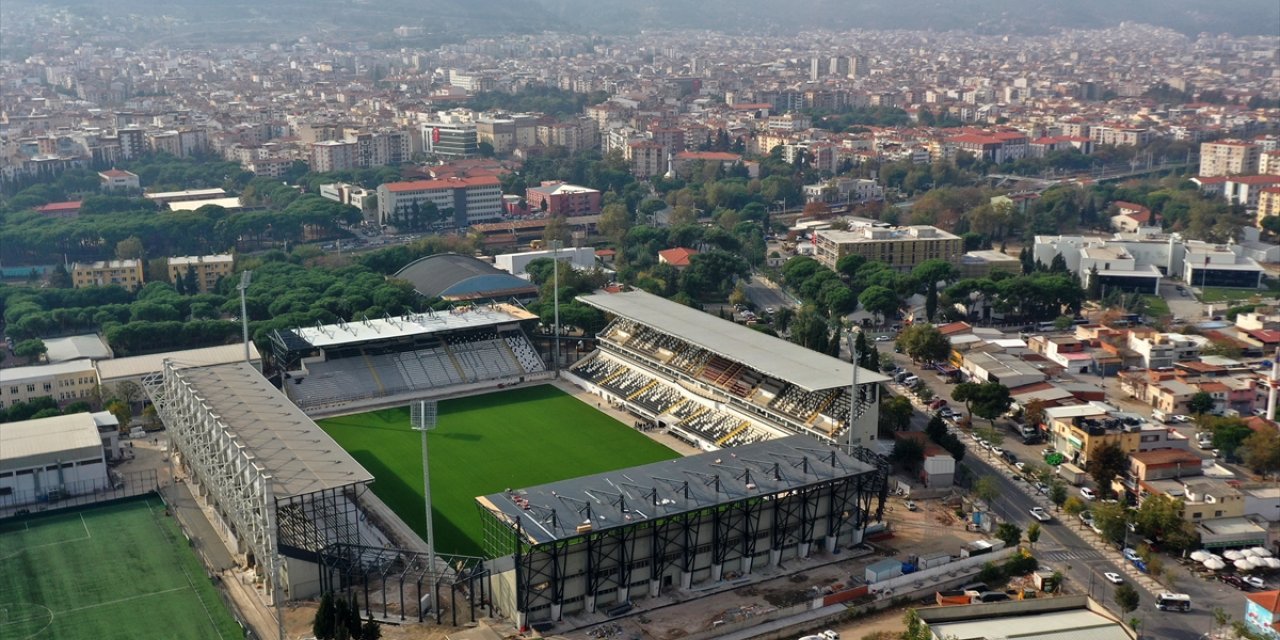 Manisa FK, gelecek ay Manisa 19 Mayıs Stadı'na geçmeyi planlıyor