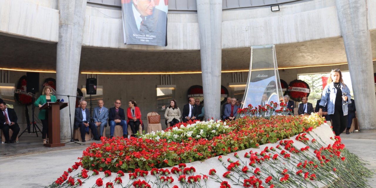 9. Cumhurbaşkanı Süleyman Demirel doğumunun 99. yılında mezarı başında anıldı