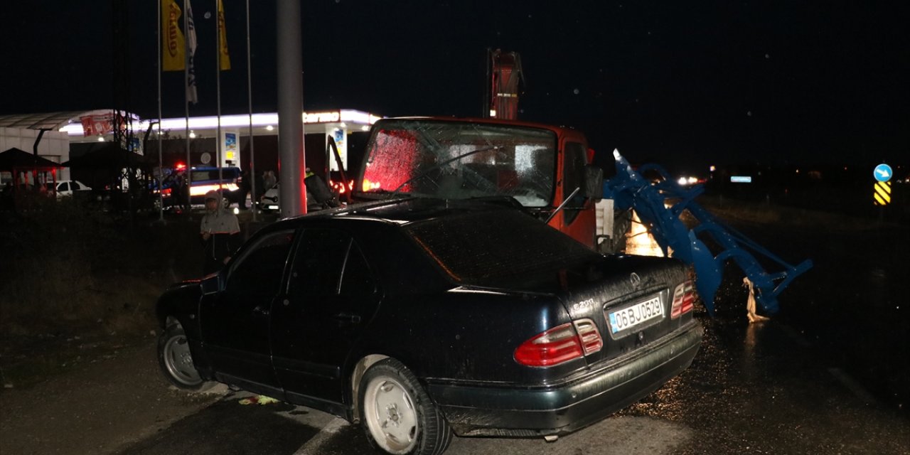 Kastamonu'daki iki trafik kazasında 6 kişi yaralandı