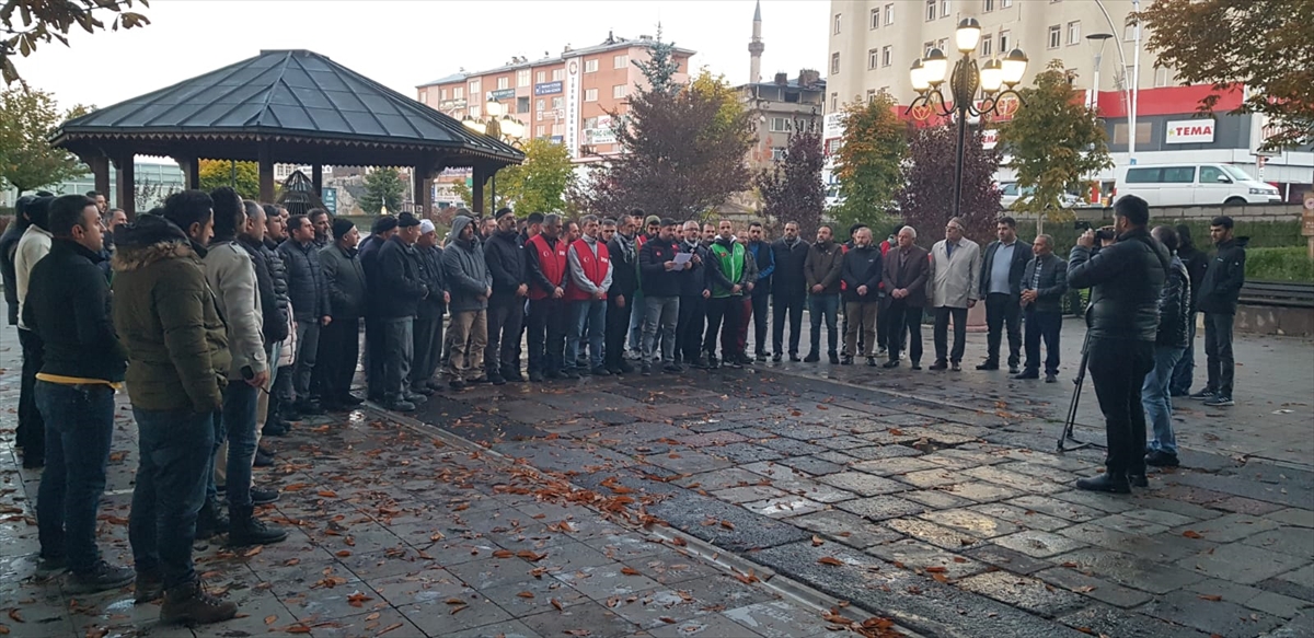 İHH üyeleri İncirlik Üssü'ne gitmek için Erzurum'dan yola çıktı