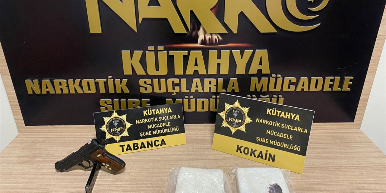 GÜNCELLEME - Kütahya'da durdurulan tırda 1 kilo 35 gram kokain ele geçirildi