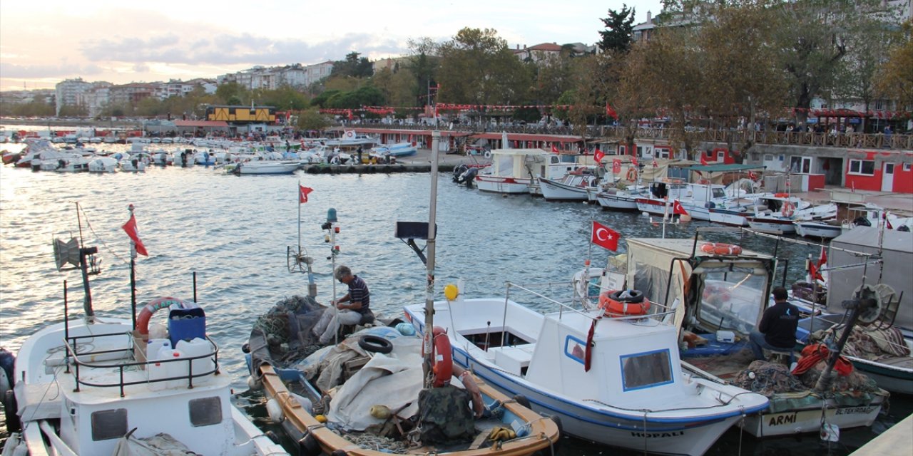 Tekirdağ'da lodos etkisini sürdürüyor