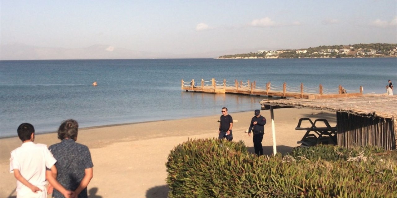 İzmir'de denizde kaybolan kişiyi arama çalışmaları sürüyor