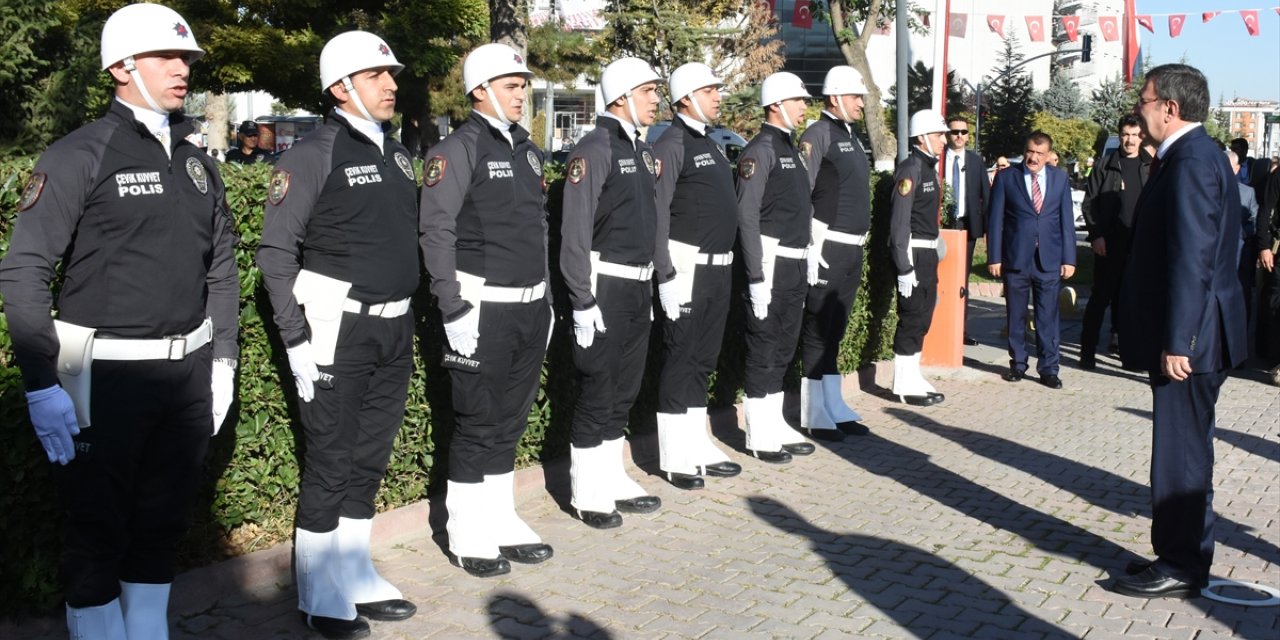 Cumhurbaşkanı Yardımcısı Yılmaz, Malatya Valiliği ve Büyükşehir Belediyesini ziyaret etti