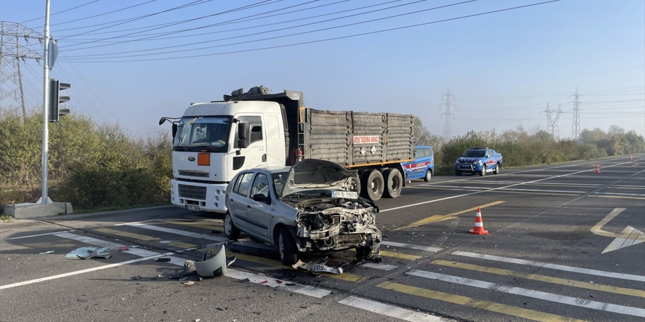 Bolu'da sis zincirleme trafik kazasına neden oldu