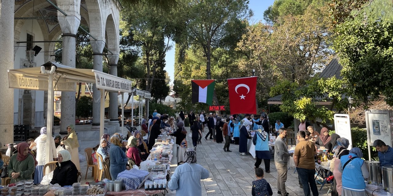 Aydın'da Filistinliler için kermes düzenlendi