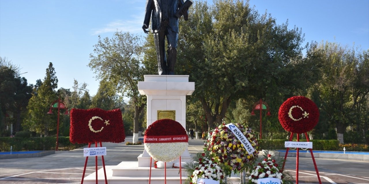 Büyük Önder Atatürk, ebediyete intikalinin 85. yılında Türkmenistan'da anıldı