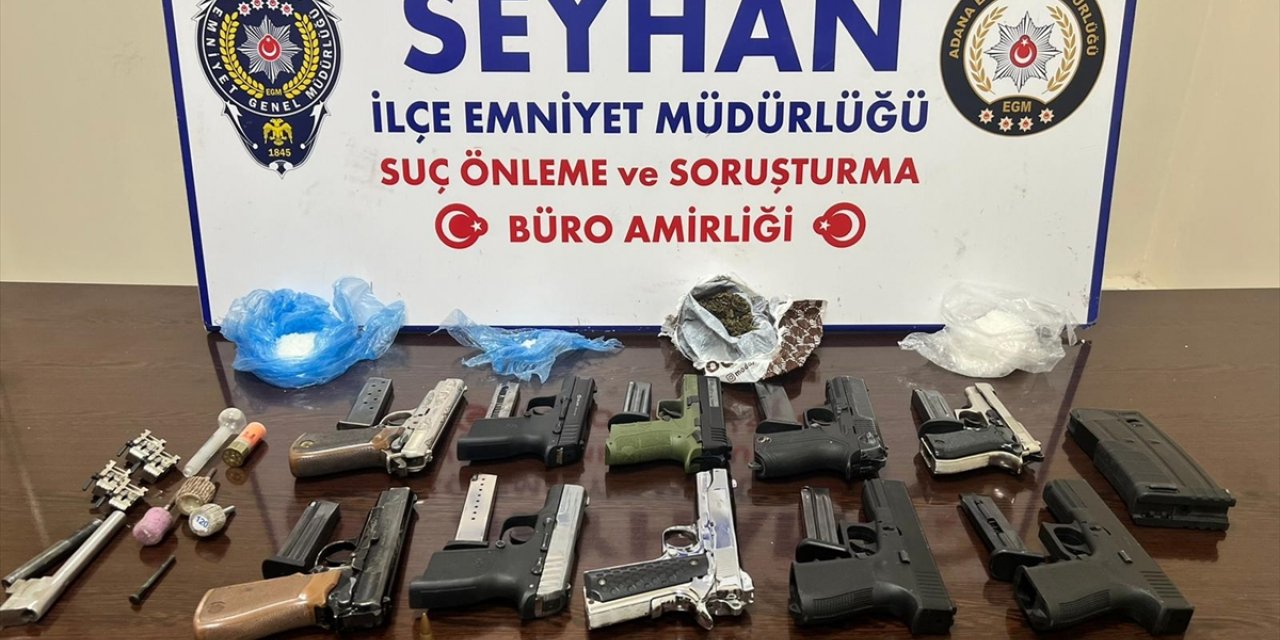 Adana'da ruhsatsız silah ve uyuşturucu operasyonunda 3 şüpheli yakalandı