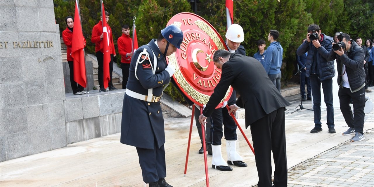 Büyük Önder Atatürk'ü anıyoruz