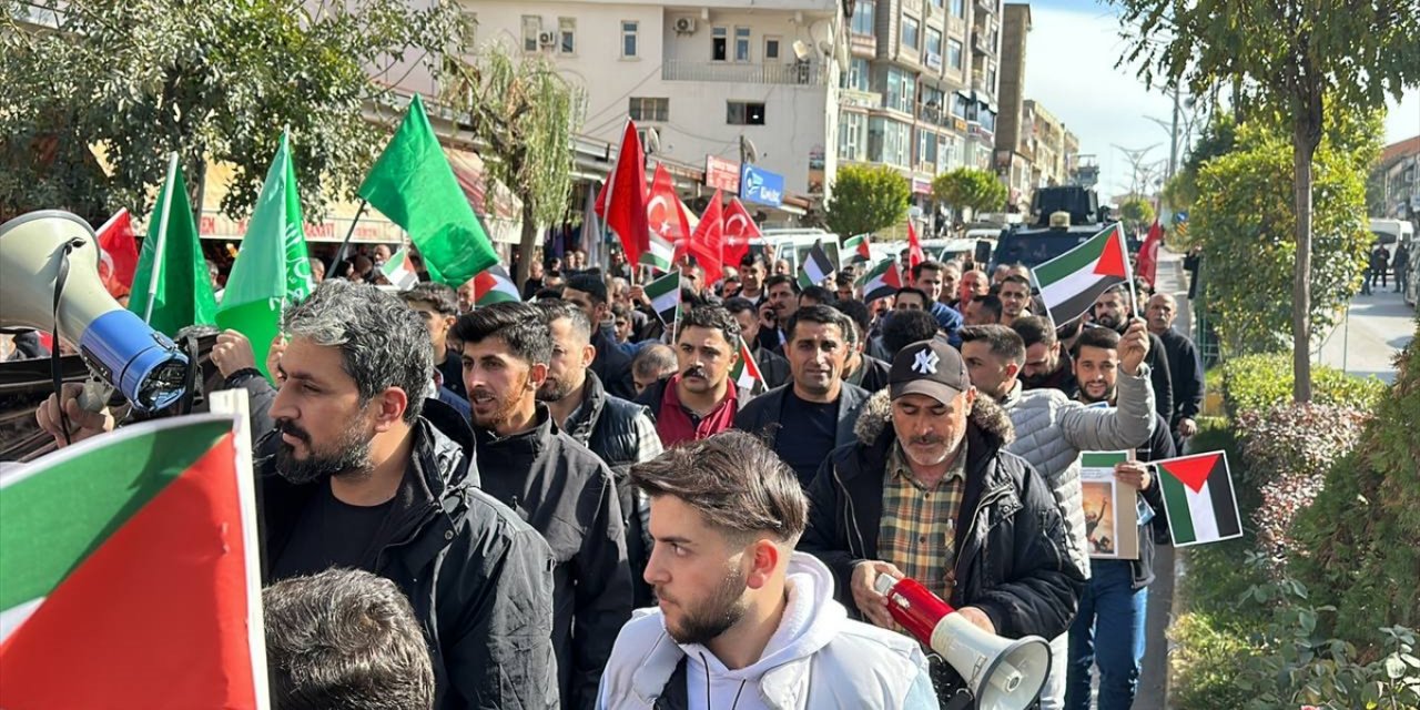 İsrail'in Filistin'e yönelik saldırıları Van ve Hakkari'de protesto edildi