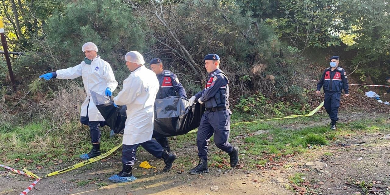 Zonguldak'ta ormanlık alanda yanmış erkek cesedi bulundu