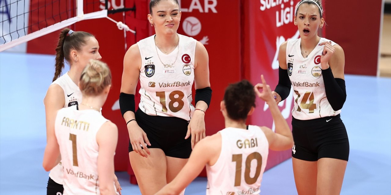 Voleybol: Vodafone Sultanlar Ligi