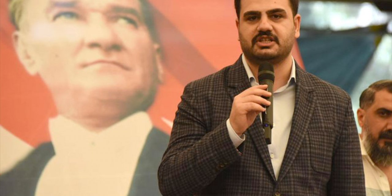 AK Parti'li İnan, İzmir'de düzenlenen Kars, Ardahan, Iğdır Tanıtım Günleri'ne katıldı