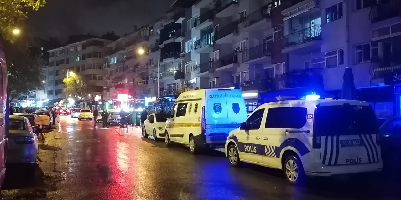 Kocaeli'de çıkan silahlı kavgada bir kişi yaralandı