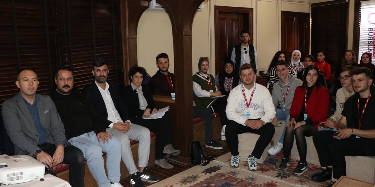 Edirne'de düzenlenen "İletişim Yüzyılında Medya Akademisi" eğitimi sona erdi