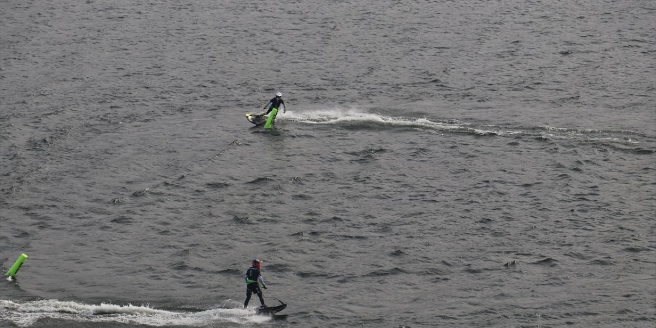 Türkiye Su Jeti ve Flyboard ile Motosurf Şampiyonaları'nın finali Hasankeyf'te yapıldı