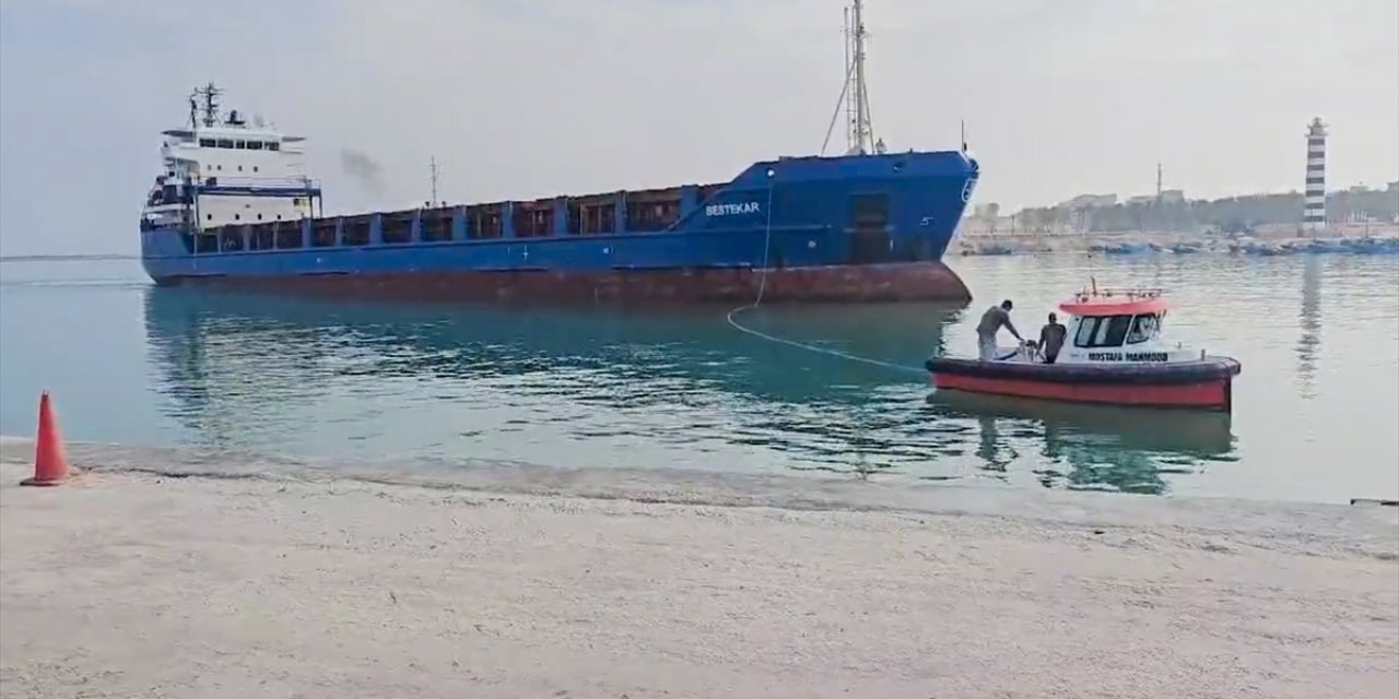 Türkiye'den Gazze'ye yardım amacıyla gönderilen gemi Mısır'a ulaştı