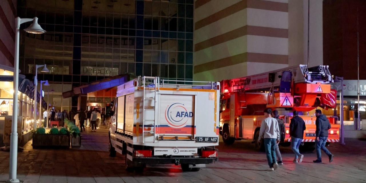 Erzurum'da bir kafede patlama sonucu hasar oluştu