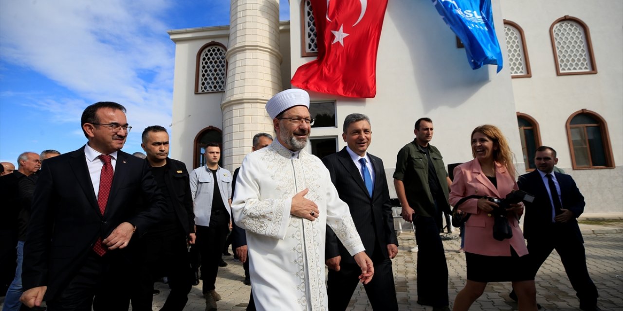 Diyanet İşleri Başkanı Erbaş, Kur'an kursu ve lojman inşaatı temel atma törenine katıldı: