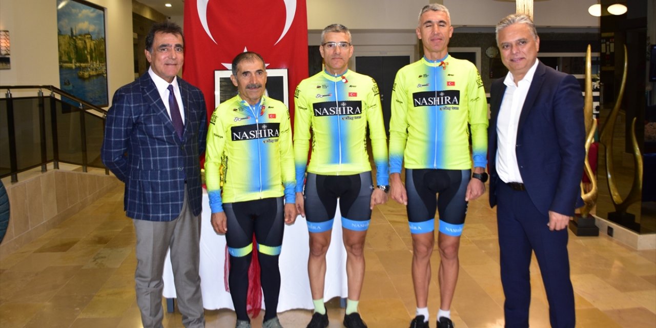 Nirvana Gran Fondo Dünya Serisi'nde yarışacak Antalyalı sporcular tanıtıldı