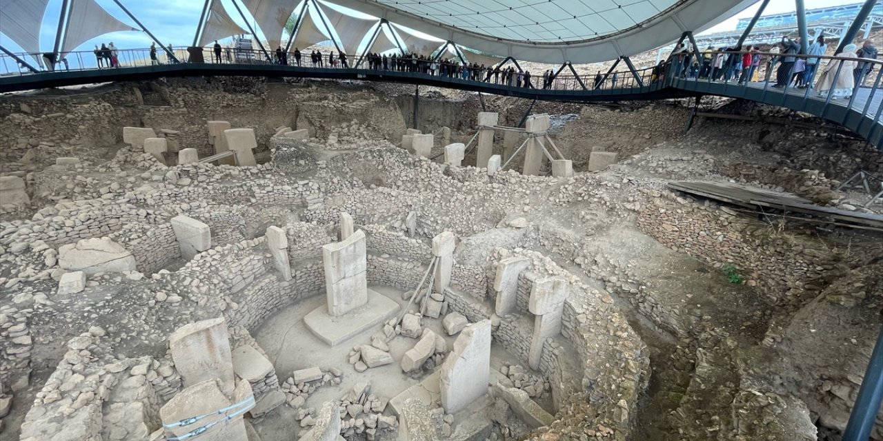 Göbeklitepe'yi ara tatilde günde yaklaşık 5 bin kişi ziyaret ediyor