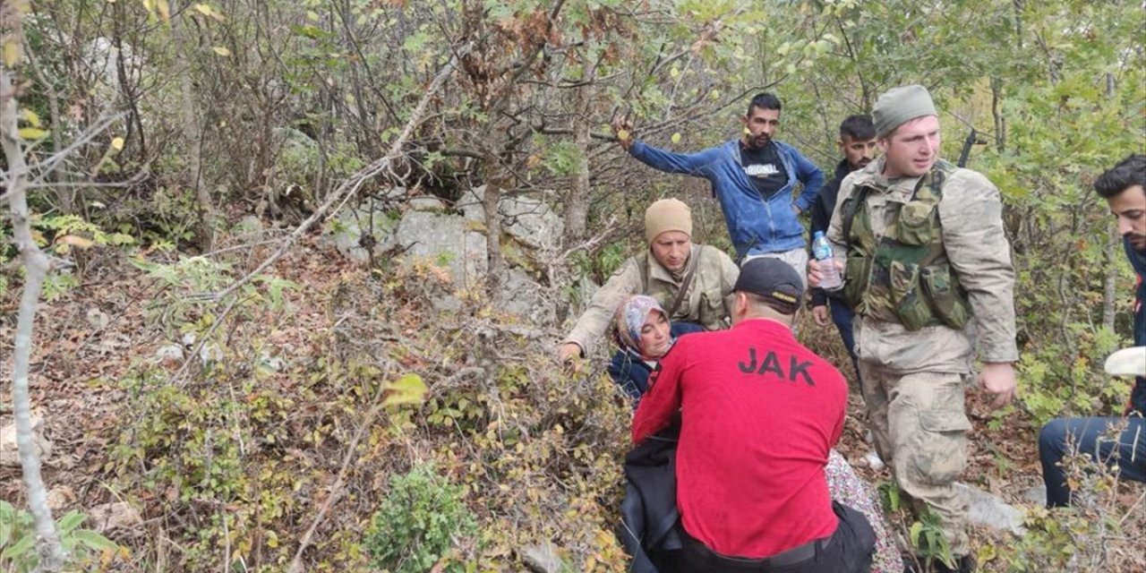 Kahramanmaraş'ta kayıp olarak aranan yaşlı kadın mezrada bulundu