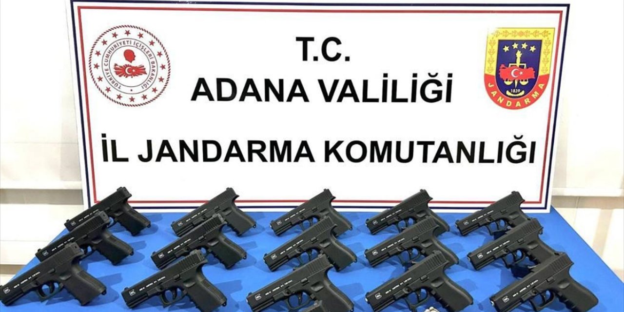 Adana'da ruhsatsız 17 tabanca ve av tüfeği ele geçirildi