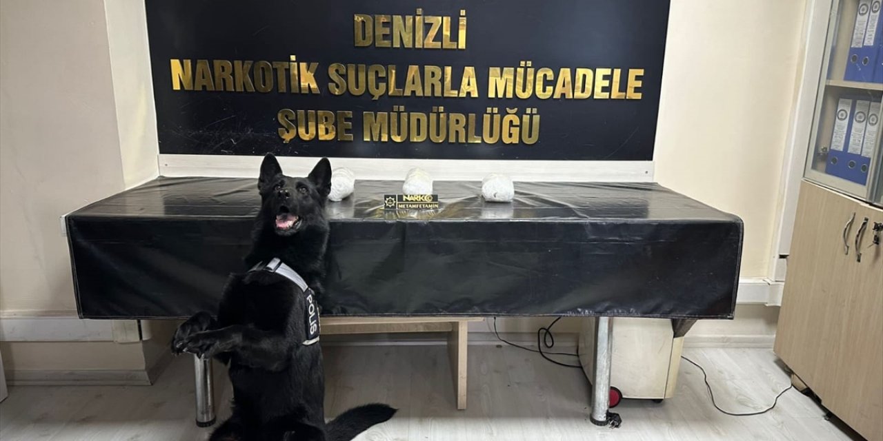 Denizli'de otomobilde uyuşturucu bulunmasıyla ilgili 2 zanlı tutuklandı