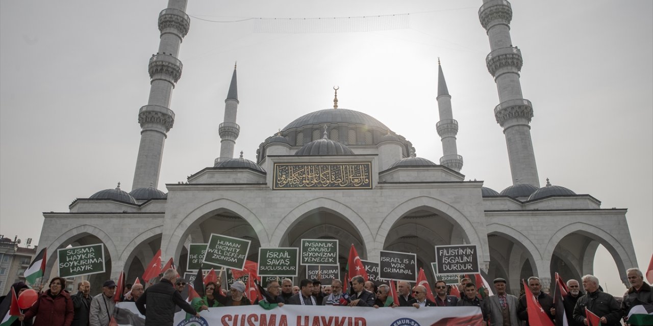 Emekli Memur-Sen, İsrail'in Gazze'ye yönelik saldırılarını protesto etti: