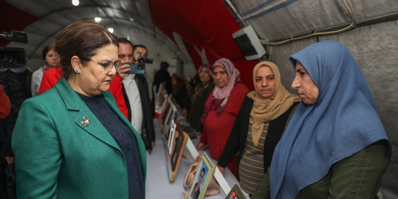 TBMM İnsan Haklarını İnceleme Komisyonundan Diyarbakır Annelerine destek ziyareti