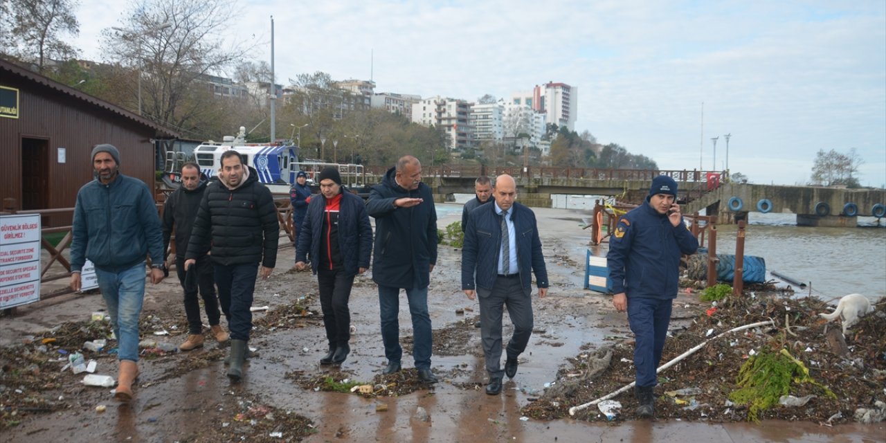 Sağanak ve şiddetli rüzgar Sakarya ve Düzce'de hasara yol açtı