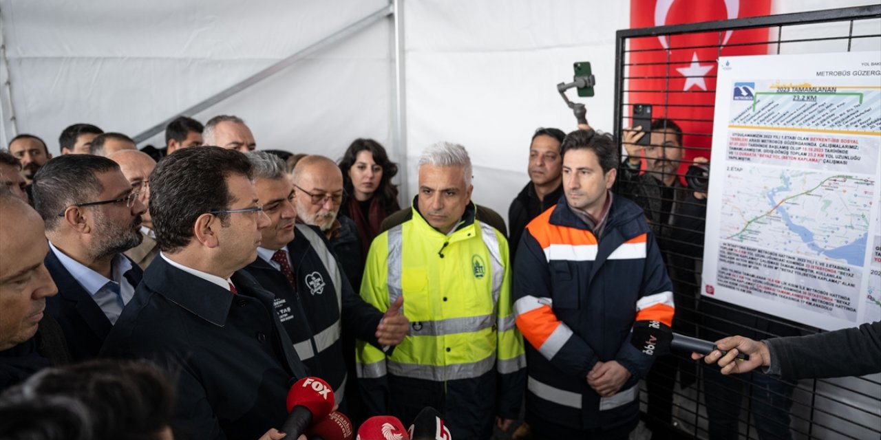 İBB Başkanı İmamoğlu, metrobüs yolundaki beton yolu deneyimledi